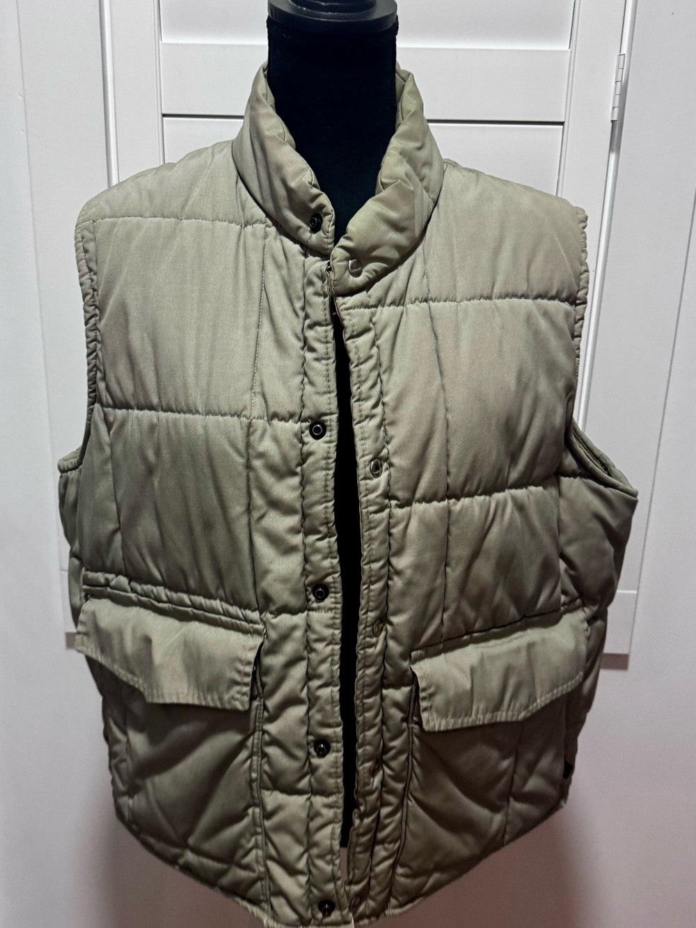 Duxbak XL Olive Khaki Quilted Puffer Vest Snap Front Outdoor